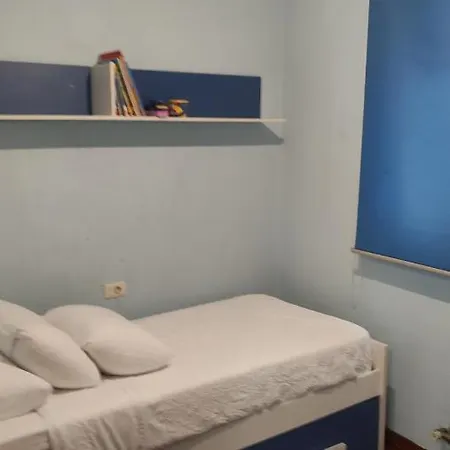 Centrico Y Proximo A Playas * فيجو